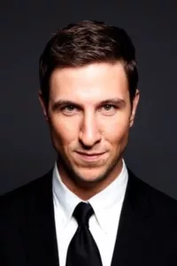 Pablo Tell Schreiber (born April 26, 1978) is a Canadian actor known for his dramatic stage work and for his portrayal of Nick Sobotka on The Wire and for his Emmy nominated role of George Mendez on Orange Is the […]