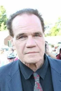 Randall Craig « Tex » Cobb is an American former professional boxer who competed in the heavyweight division. Widely considered to possess one of the greatest chins of all time, Cobb was a brawler who also packed considerable punching power. He began […]