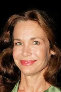 Mary Crosby (born September 14, 1959) is an American actress, daughter of Bing Crosby. She famously portrayed Kristin Shepard, shooter of J.R. Ewing, on the television series Dallas.   Date d’anniversaire : 14/09/1959