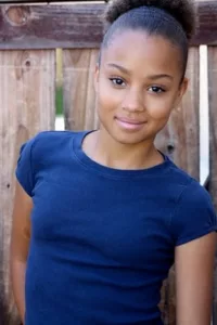 Corinne Massiah is an American actress, best known for portraying May Grant on the FOX series 9-1-1 (2018-).   Date d’anniversaire : 13/03/2003