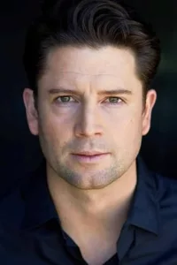 Paul O’Brien is an actor.   Date d’anniversaire : 14/04/1978