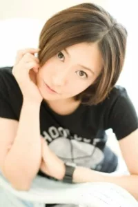 Kaori Nazuka is a Japanese freelance voice actress. She usually plays her characters with a signature childlike yet low-and-dignified voice. Nicknamed « Mr. duck ». Major appearances are “ .hack // Roots ” (Shino), “ Symphonic Psalm Eureka Seven ” (Eureka), “ […]