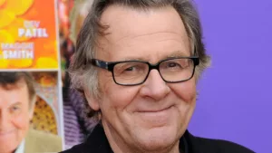 Le célèbre acteur britannique Tom Wilkinson, nominé aux Oscars et connu pour ses rôles marquants dans des œuvres telles que The Full Monty et Batman Begins, est tragiquement décédé « subitement » à l’âge de 75 ans. L’annonce a été faite par […]